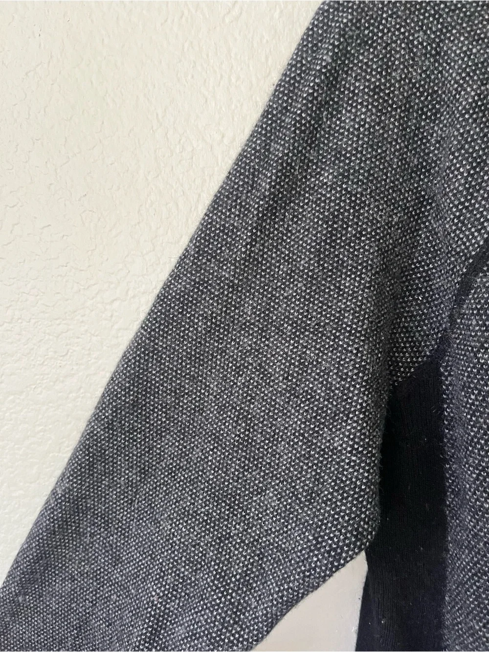 Vince Wool & Cashmere Gray and Black Crewneck Hoodie Sweater Mens Size M
